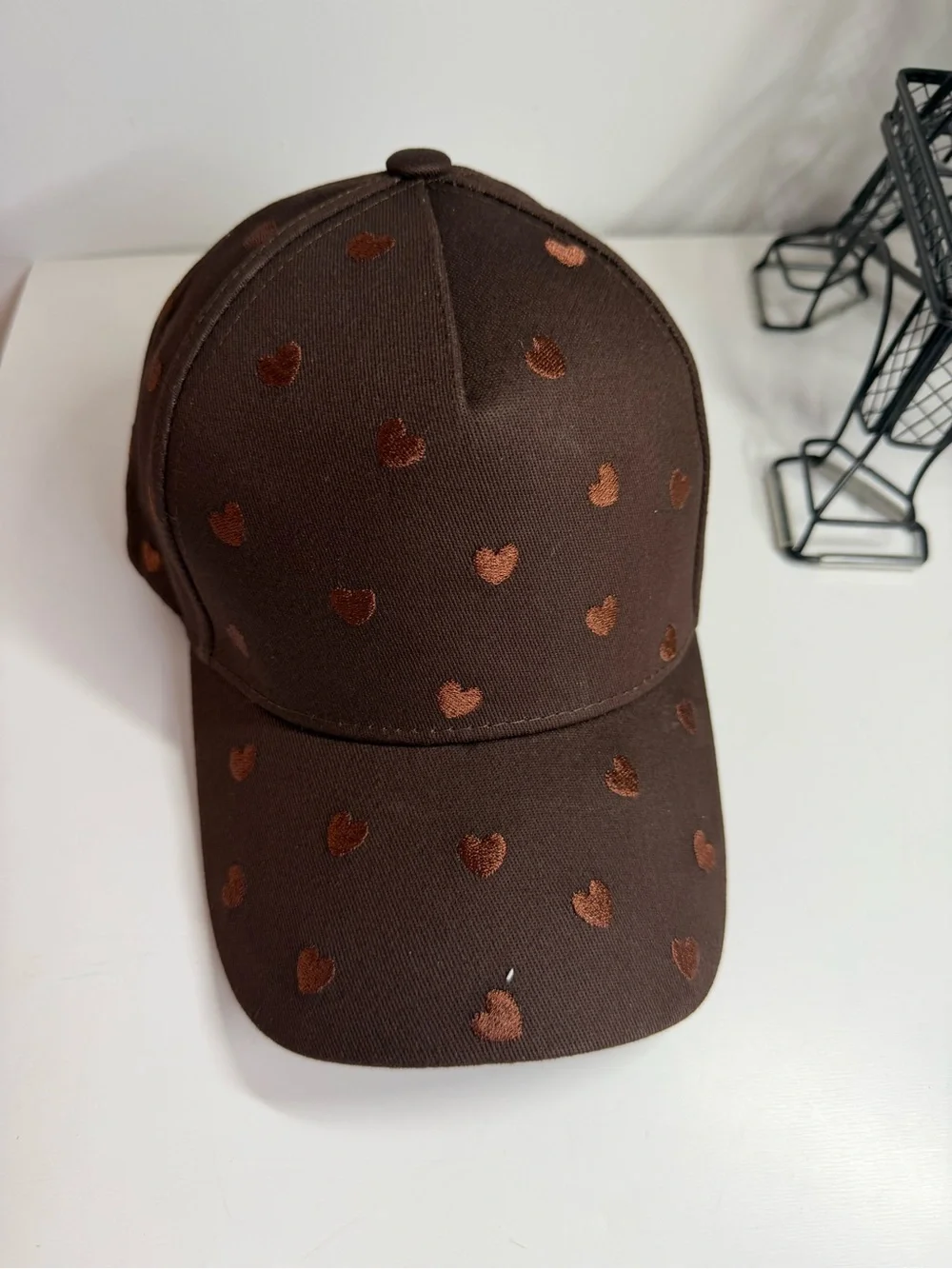 Women’s Brown Embroidered Hearts Print Baseball Cap